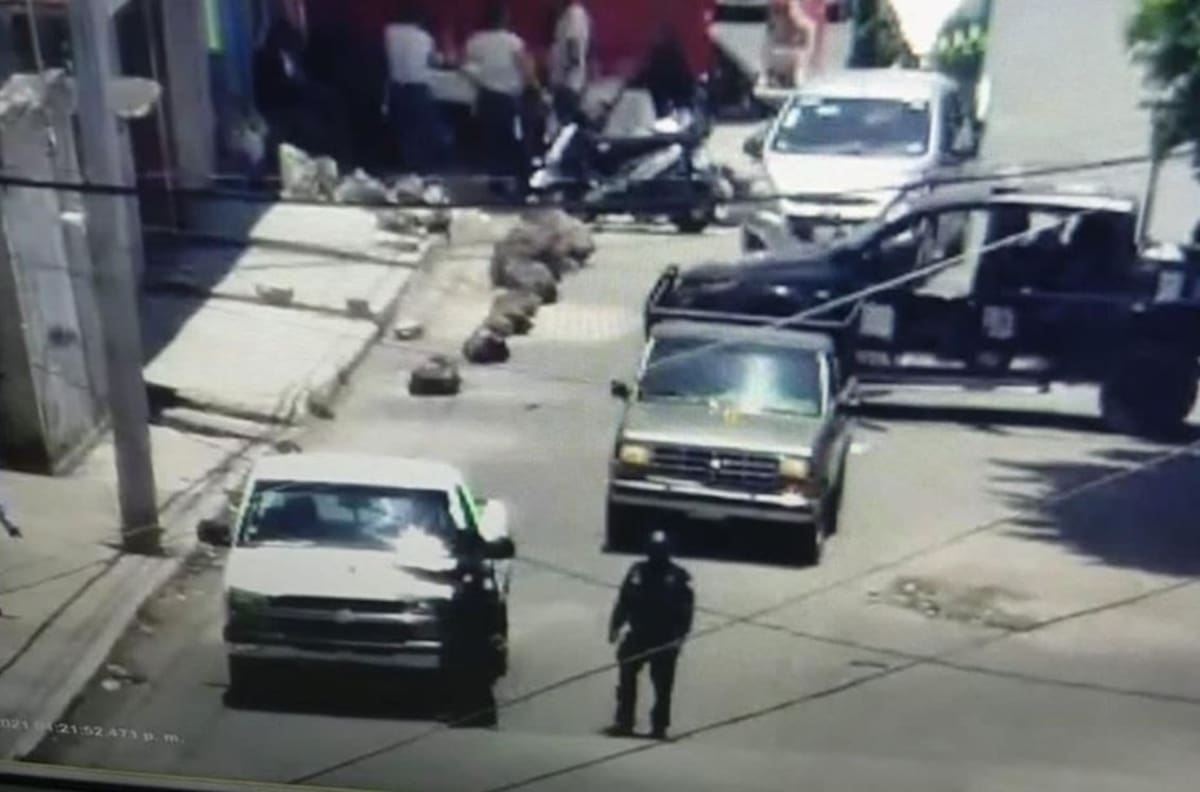 Reportan dos heridos, uno de bala, durante trifulca en casilla del Valle de Chalco, Edomex