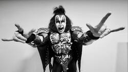 Gene Simmons dio positivo a covid-19 y Kiss prolonga la suspensión de su gira