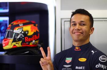 Red Bull no descarta regreso de Alex Albon pese a firma con Williams