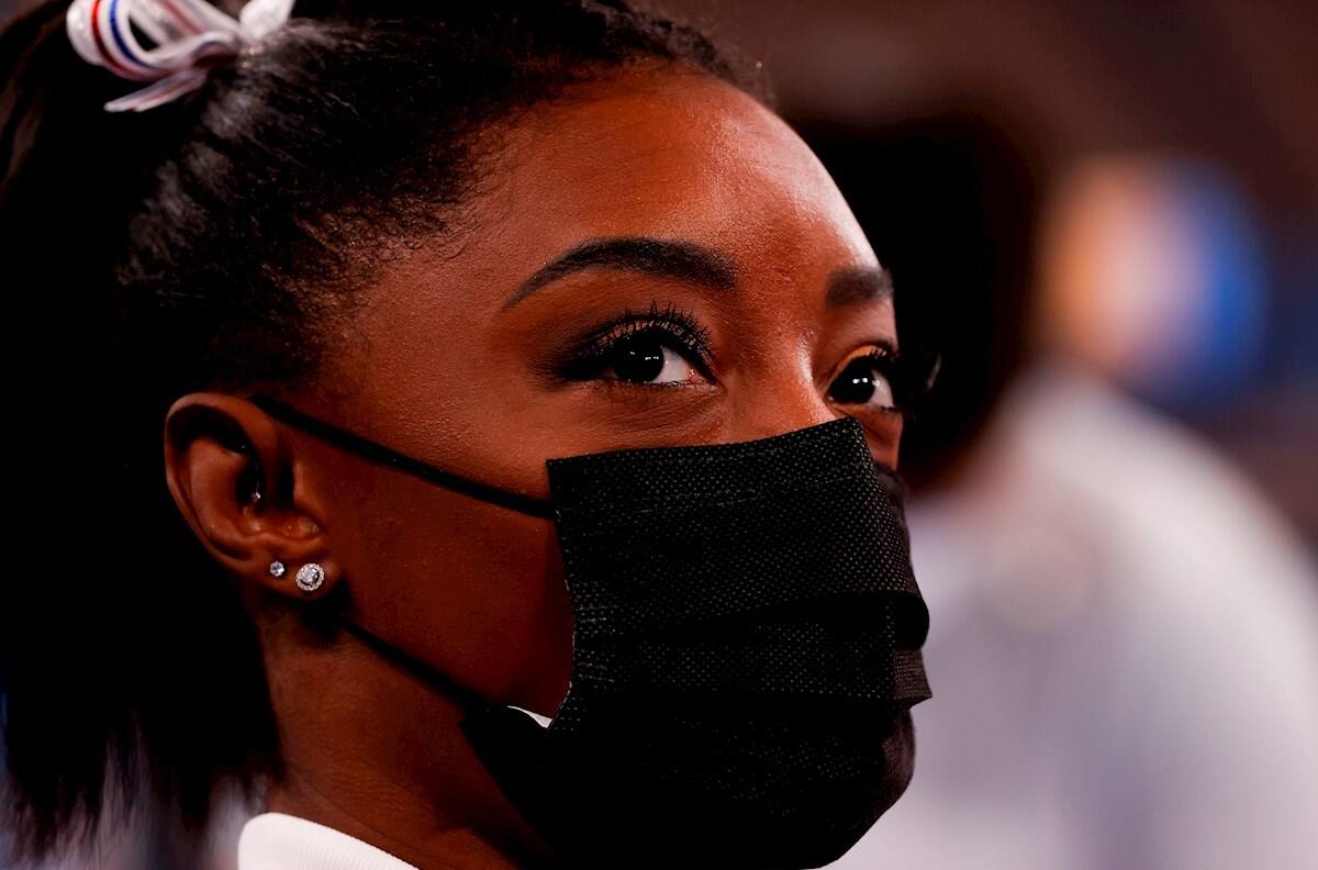 Simone Biles encabeza a un grupo de gimnastas que exigen mil millones de dólares al FBI por no detener a Larry Nassar