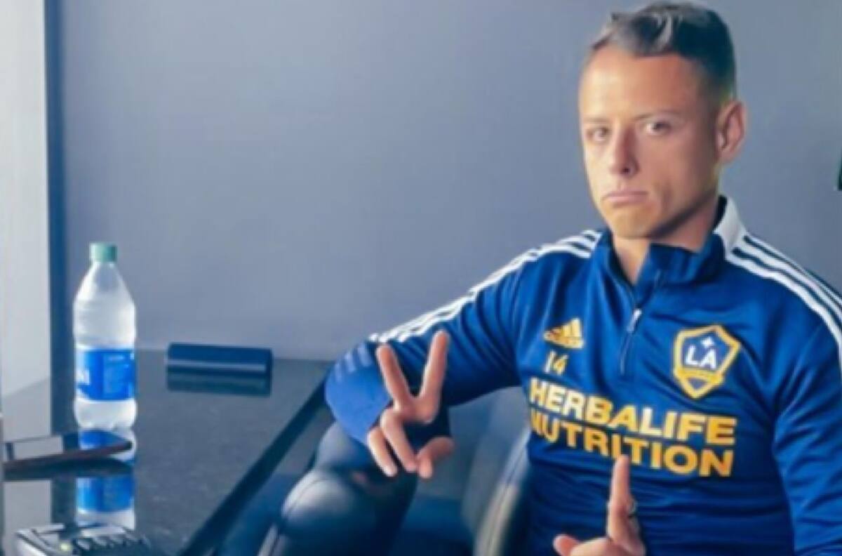 Chicharito podría ser suspendido debido a la regla Zlatan