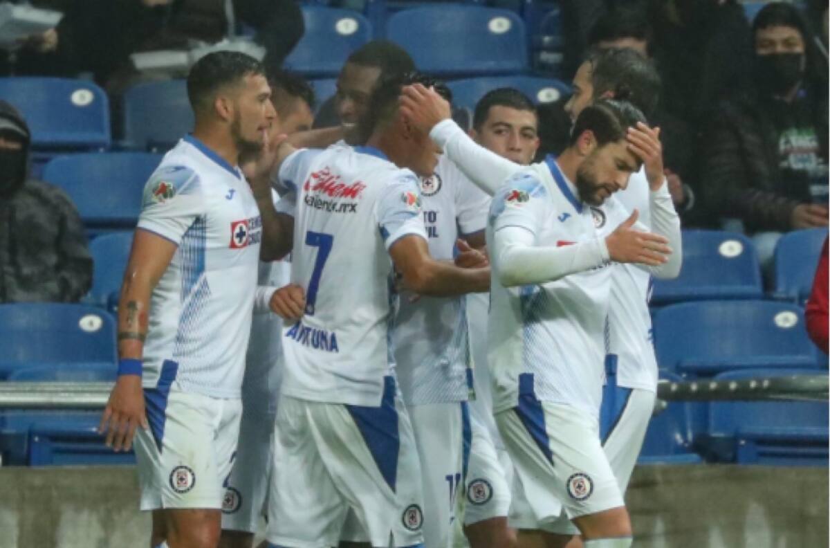 Estos son los jugadores más caros de Cruz Azul en el Clausura 2022