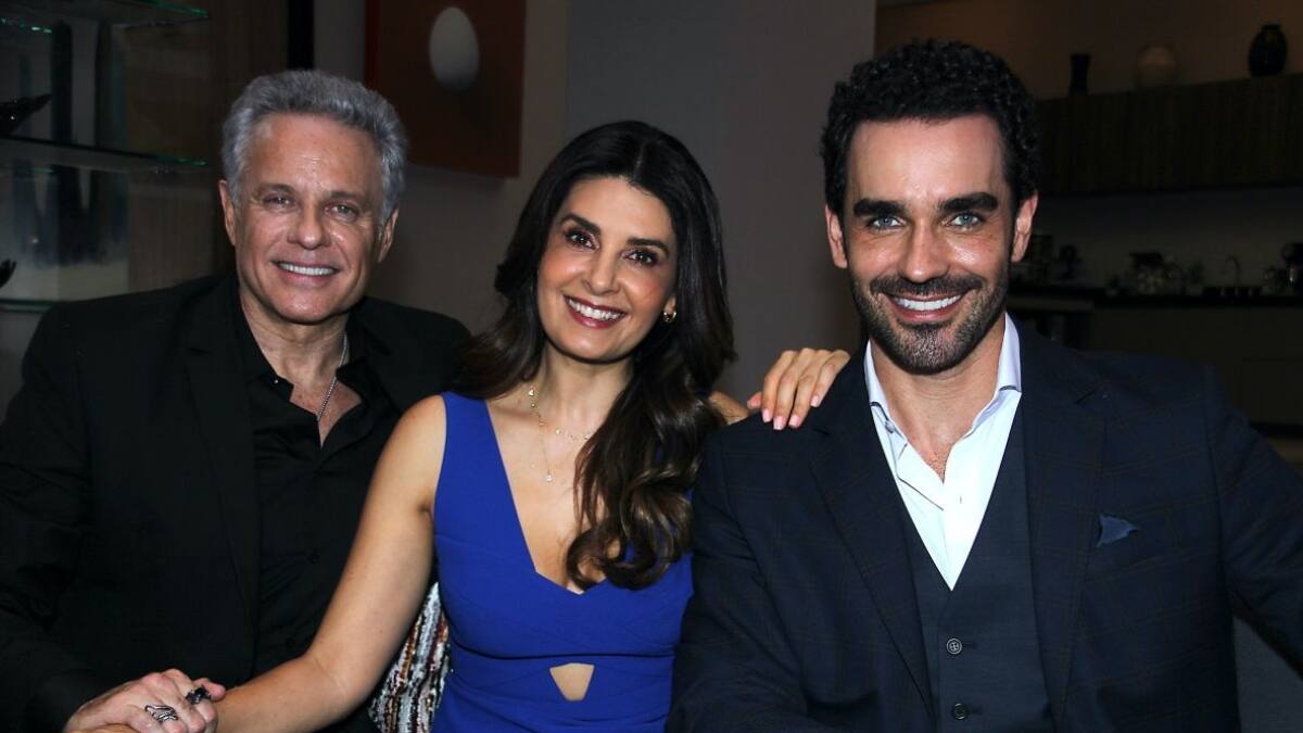 Los actores de "Si nos dejan" que se enamoraron en el set de la telenovela