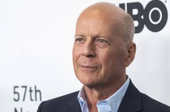 ¿Qué es la afasia?, enfermedad que sufre Bruce Willis