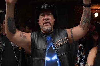 Carlos Trejo, “El Cazafantasmas”, estalla contra Jaime Maussan y lo llama “viejo loco”