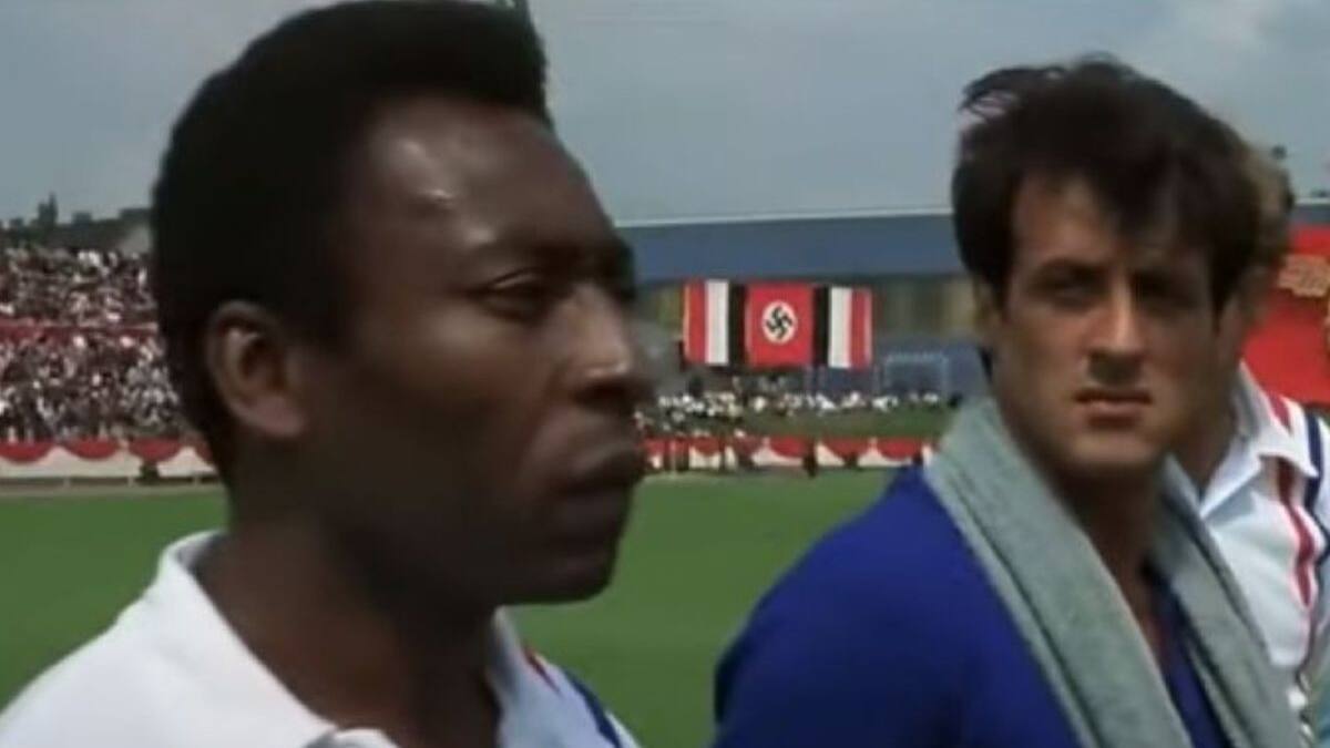 VIDEO | La vez que Pelé actuó con Sylvester Stallone y le rompió un dedo