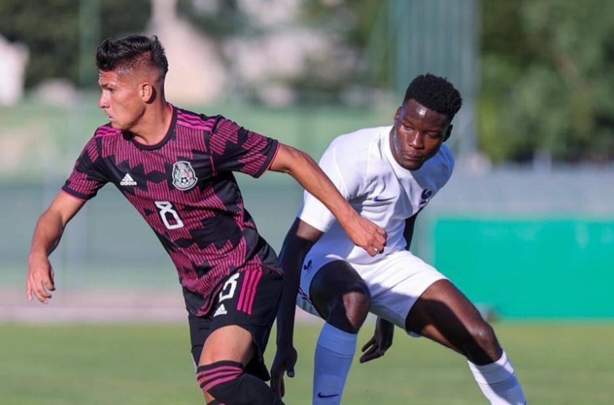 Benjamín Galdames entre los futbolistas más destacados de México en el Maurice Revello 2022