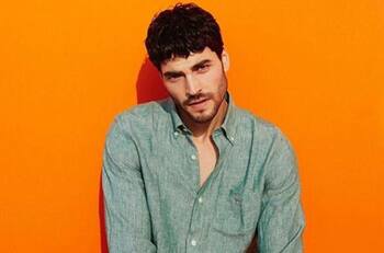 Akin Akinözü: Cinco detalles que desconocías del protagonista de "Hercai" y que te van a sorprender