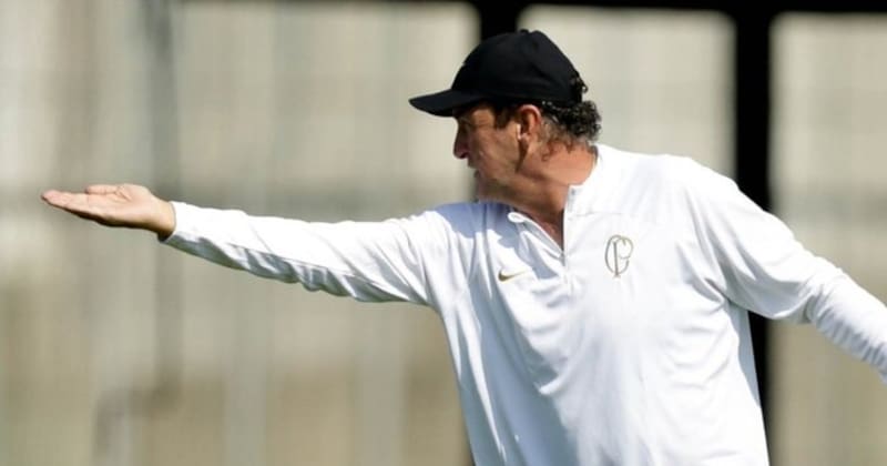 Cuca decidió dejar el cargo de técnico del Corinthians.