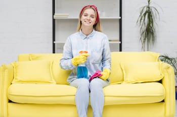 Elimina las manchas de tu sillón con estos ingredientes caseros