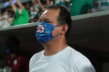Cruz Azul vs Santos: Juan Reynoso no cree en los fantasmas del pasado y dice que son “parte del folclor”