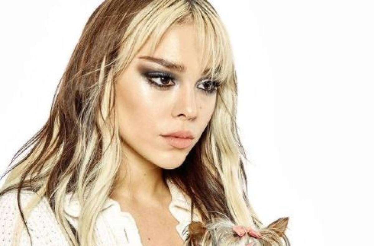 Danna Paola revela a quién le cumple todos sus "Kaprichos"