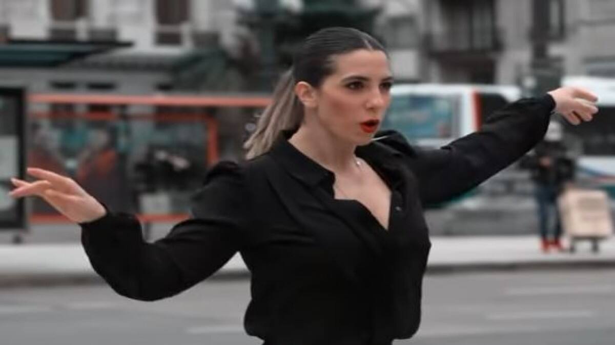 VIDEO: Precandidata argentina realiza cierre de campaña bailando en lencería