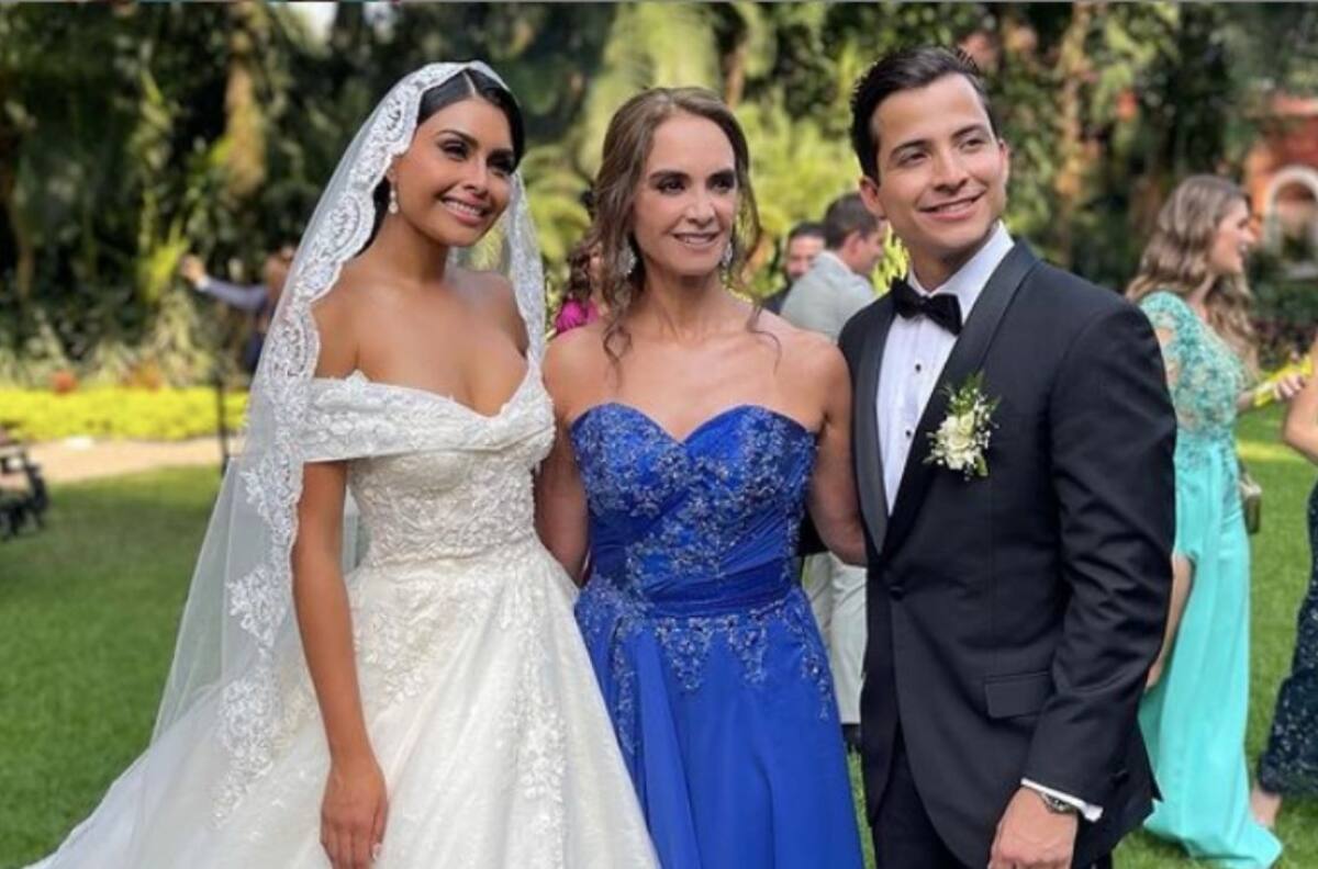 Pese a polémicas, Lupita Jones sí estuvo presente en la boda de Kristal Silva