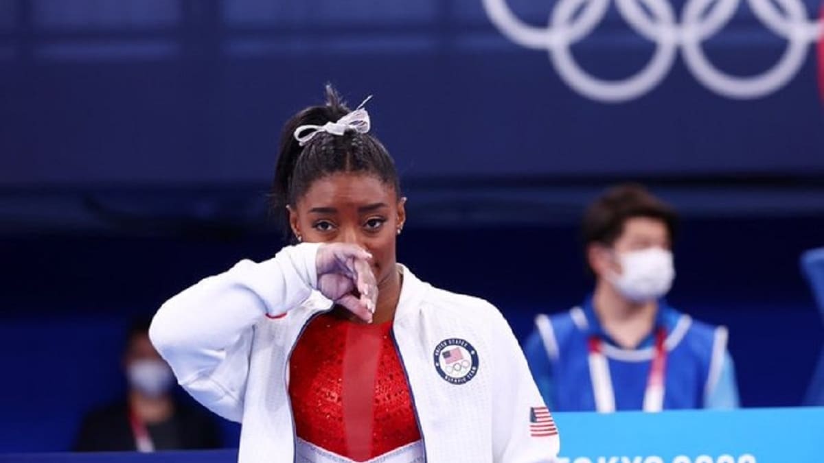 "Es más difícil ser atleta mujer, rezan por tu caída": Simone Biles