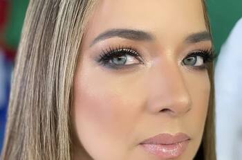 Adamari López así baila para celebrar la llegada de la Navidad