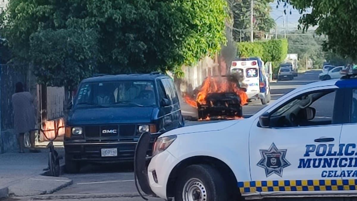 Ataques criminales en Celaya: Disparan contra policías y queman vehículos, hay al menos tres muertos