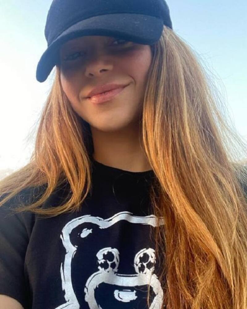 La cantante le ha puesto nombres a Clara Chía y su suegra.