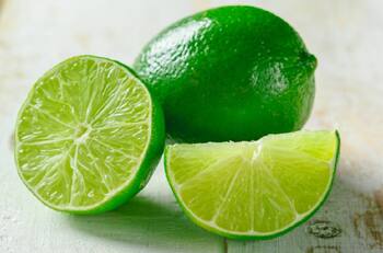 ¿Qué pasa en tu cuerpo si consumes jugo de limón todos los días?