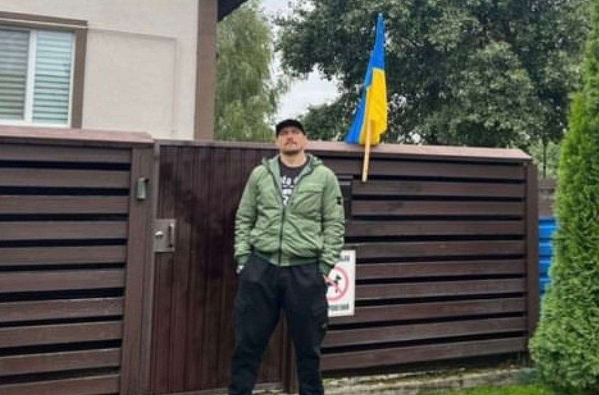 Oleksandr Usyk regresó a Ucrania y así luce su casa tras ser vandalizada por el ejercito ruso