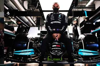 Lewis Hamilton lanza advertencia a Red Bull en la búsqueda del campeonato