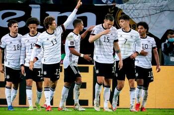 Müller logró una victoria agónica de Alemania sobre Rumania