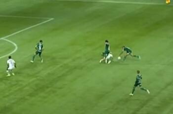 VIDEO | La salvaje entrada que recibió el exjugador de Tigres Yeferson Soltedo y que pudo significarle una grave lesión