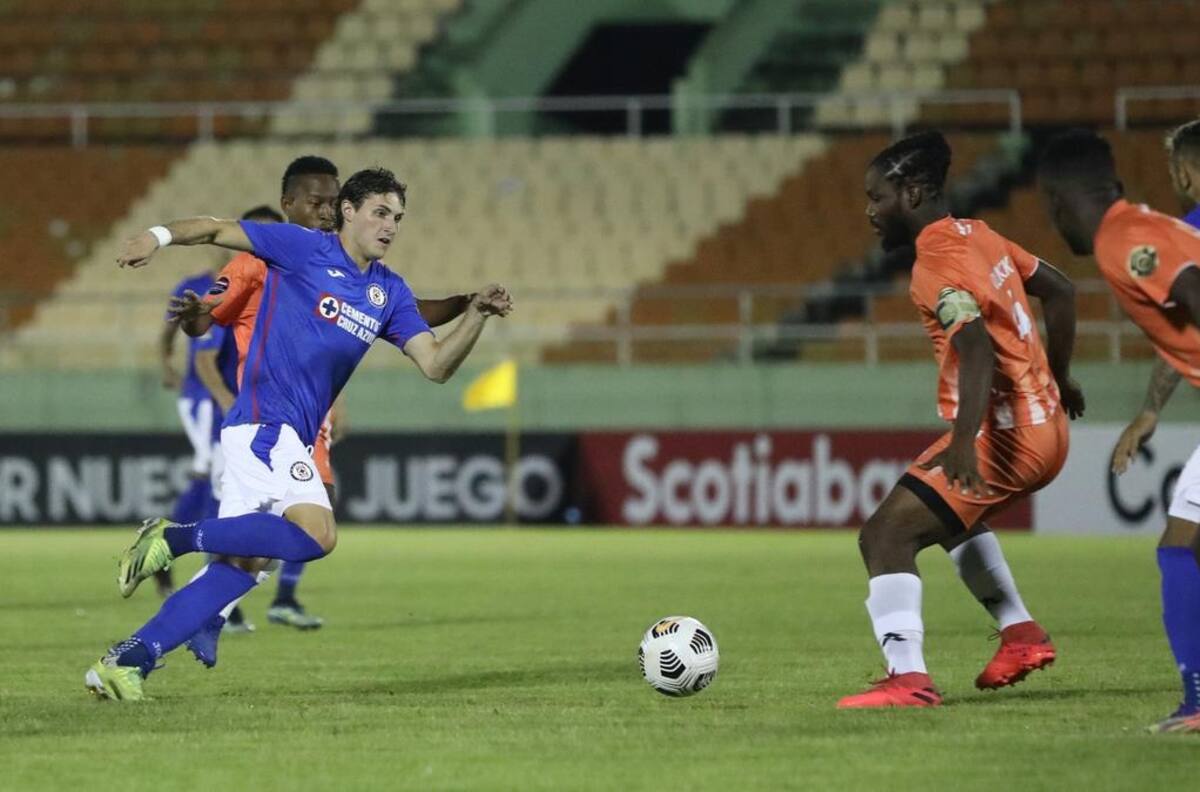 Rival de Cruz Azul no viajaría a México por esta razón