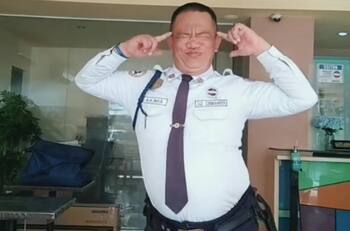 VIDEO VIRAL| Guardia de seguridad conquista Tiktok con sus increíbles bailes
