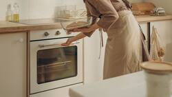 Por esta razón debes evitar guardar tus sartenes en el horno