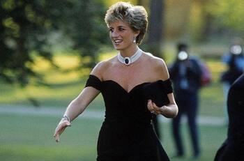 Así luce Elizabeth Debicki de "The Crown" con el "vestido de la venganza" de Lady Di