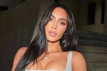 Kim Kardashian preocupa al presumir su impactante figura