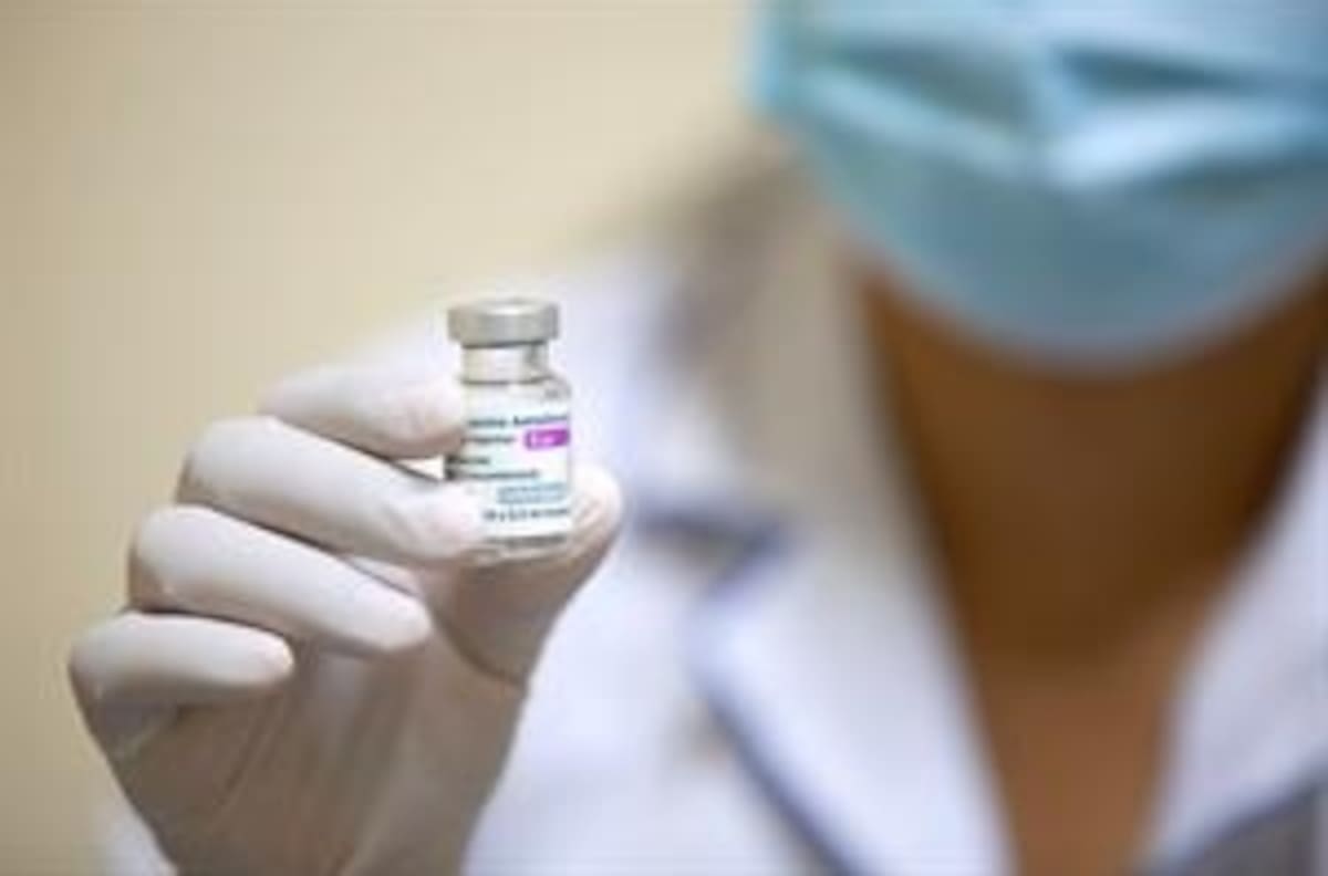 Tercera dosis de AstraZeneca genera refuerzo inmunológico "fuerte