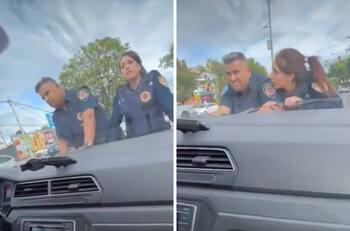 Captan a jóvenes arrastrando a policías con su auto y se viralizan| VIDEO