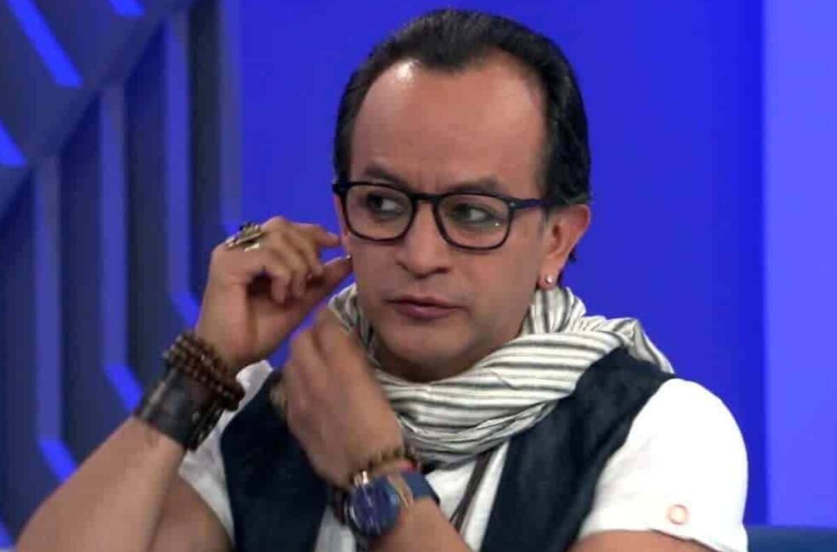 Germán Ortega sufre de críticas por haberse tatuado los ojos