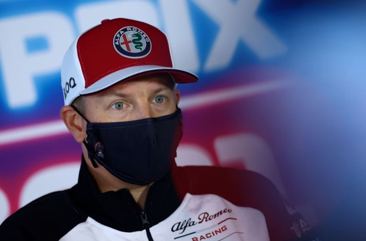 Raikkonen dio positivo a Covid y es sustituido por Robert Kubica