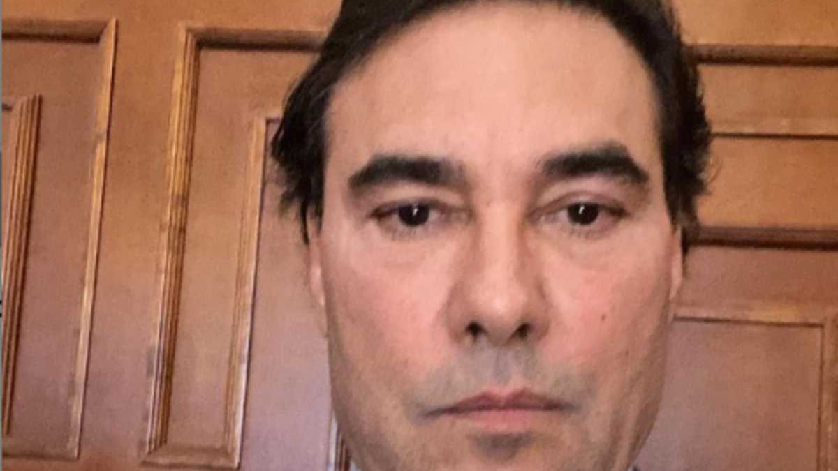 Eduardo Yáñez inició las grabaciones de "La Reina del Sur 3" tras ensayar por Zoom