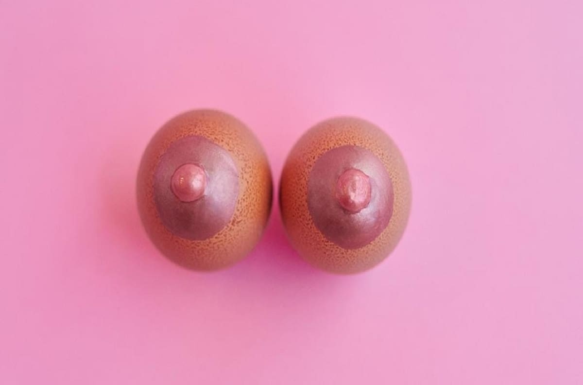 Sexualidad: Aprende a estimular los pezones para llegar al placer
