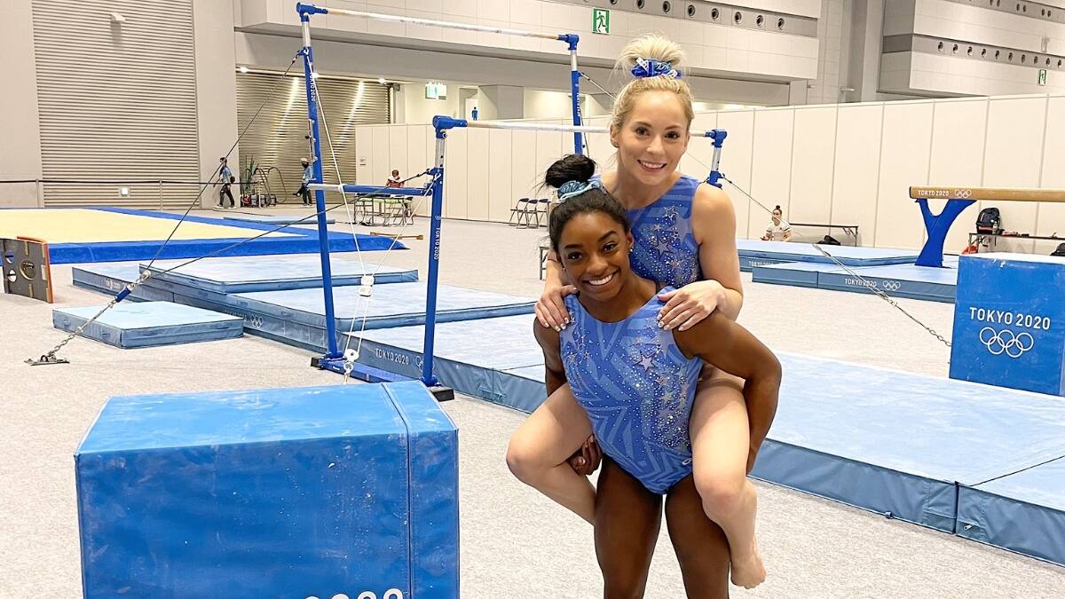 Simone Biles y el equipo de gimnasia de Estados Unidos se van de la Villa Olímpica