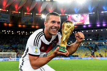 ¿Cuánto ganará Lukas Podolski en el Querétaro?