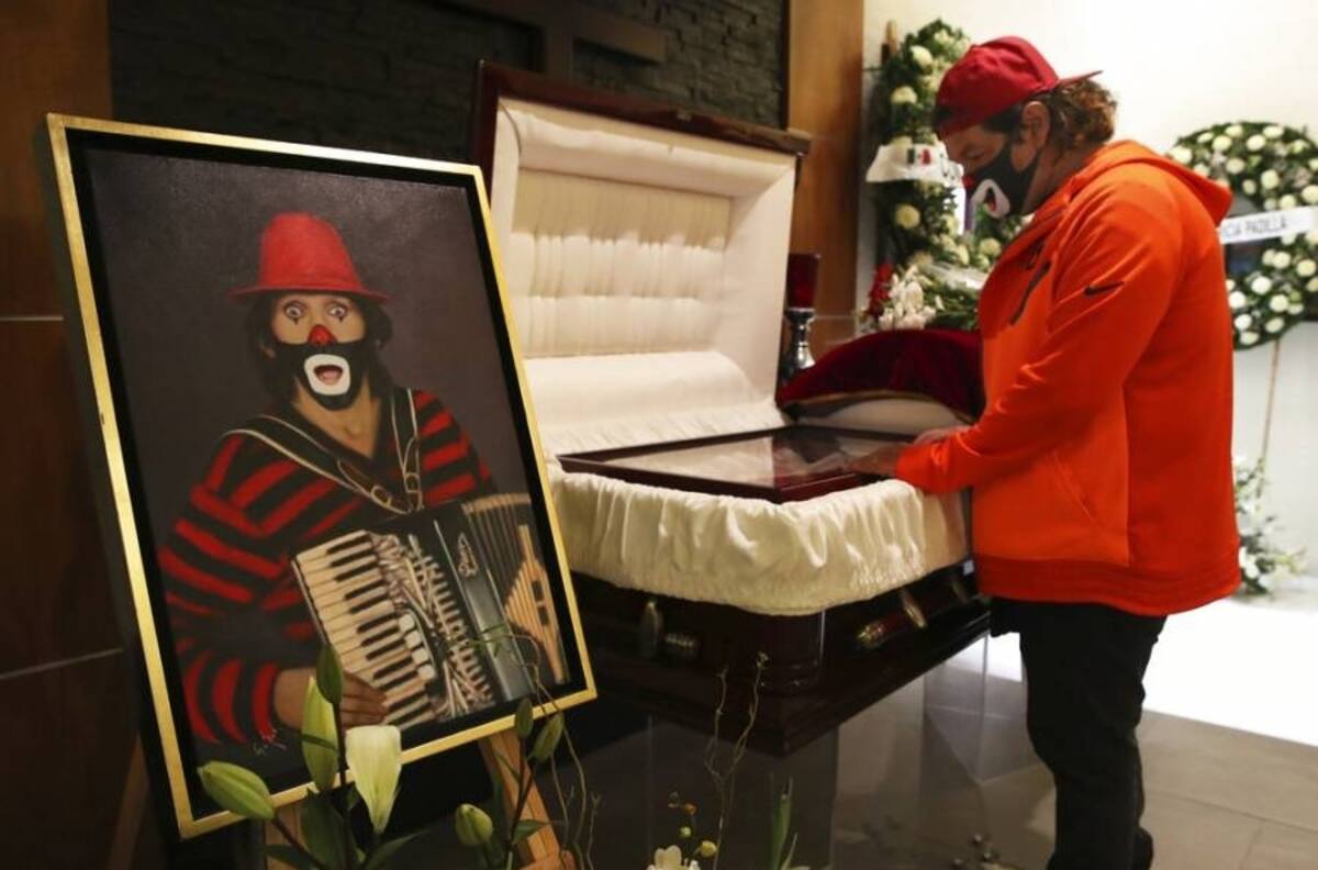 Así fue el funeral de Cepillín. Su viuda pidió ayuda para que se cumplan las peticiones del difunto