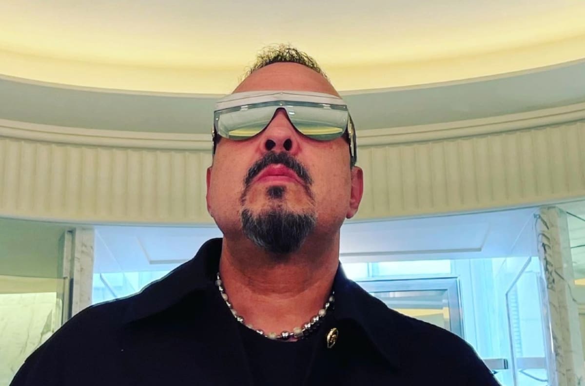 Pepe Aguilar se pronuncia molesto ante el polémico noviazgo de Ángela Aguilar y Gussy Lau