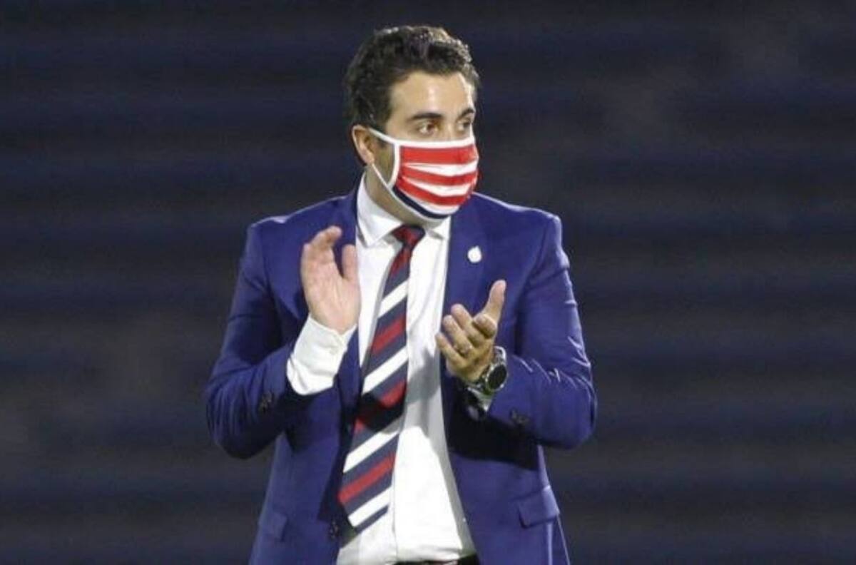 Marcelo Michel Leaño se mantendría como técnico de Chivas