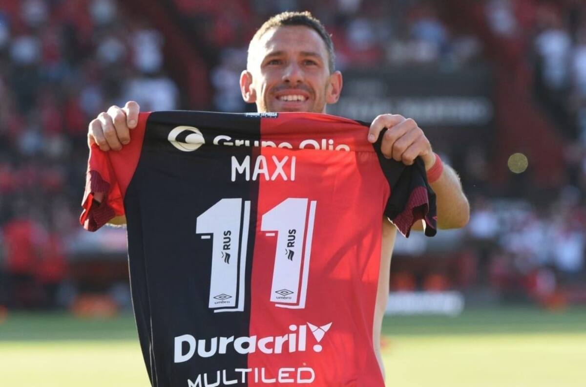 Maxi Rodríguez anunció su retiro del futbol profesional