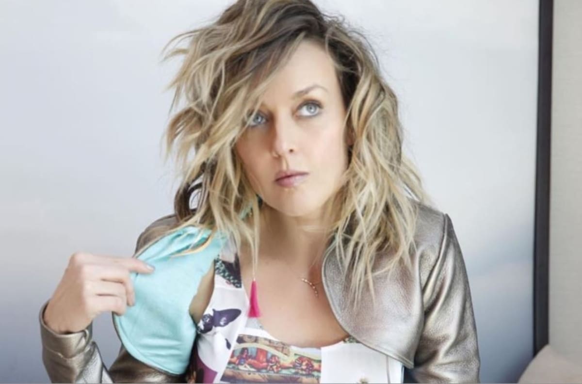 Fey confiesa las razones por las que mintió sobre su edad al inicio de su carrera