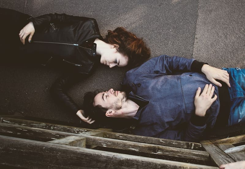 Existen diferentes tipos de relaciones de pareja. El tipo más saludable para cada uno depende de diversos factores | Foto: Befunky