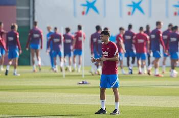 Barcelona recupera a Pedri de su lesión del muslo izquierdo