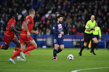 PSG vuelve a la senda del triunfo de la mano de Lionel Messi en Francia