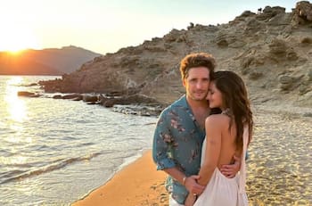 Diego Boneta y Renata Notni presumen su amor con divertidas vacaciones en Israel