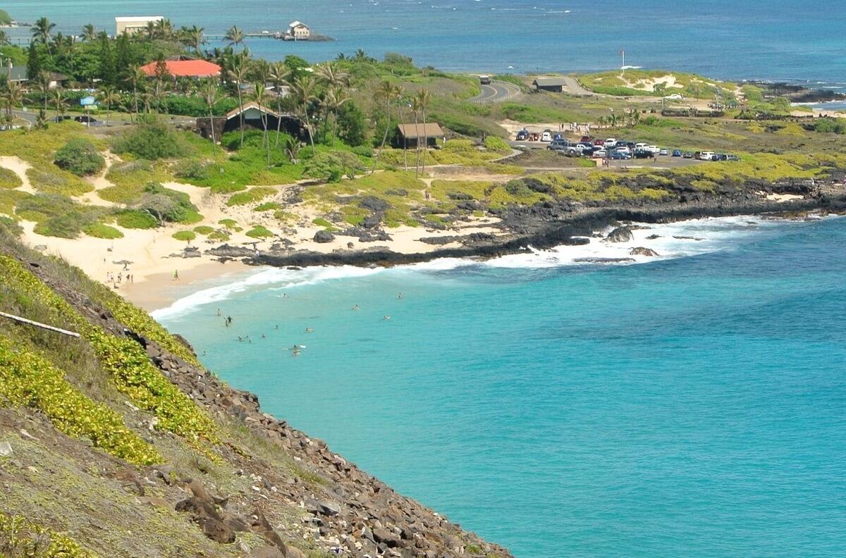 VIDEO: Captan a supuesto OVNI en playas de Hawái